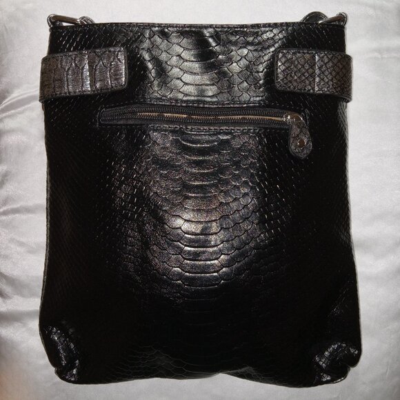 Black & Metallic Silver Crossbody Bag w/ Faux-Snake Skin and Rhinestone! (New) - Picture 3 of 4